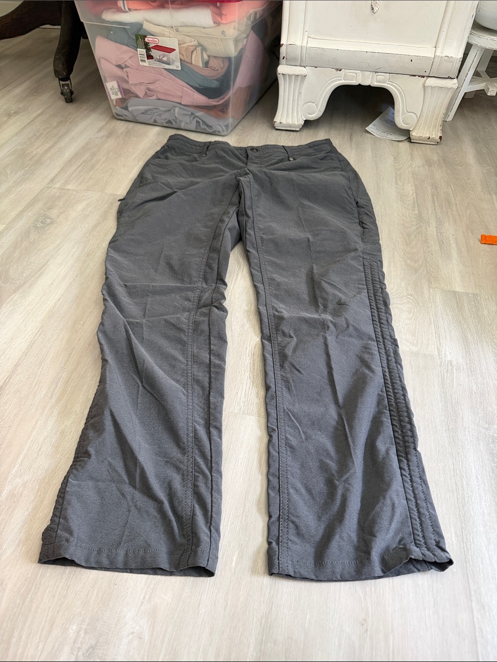 KUHL gray pants size 10 short